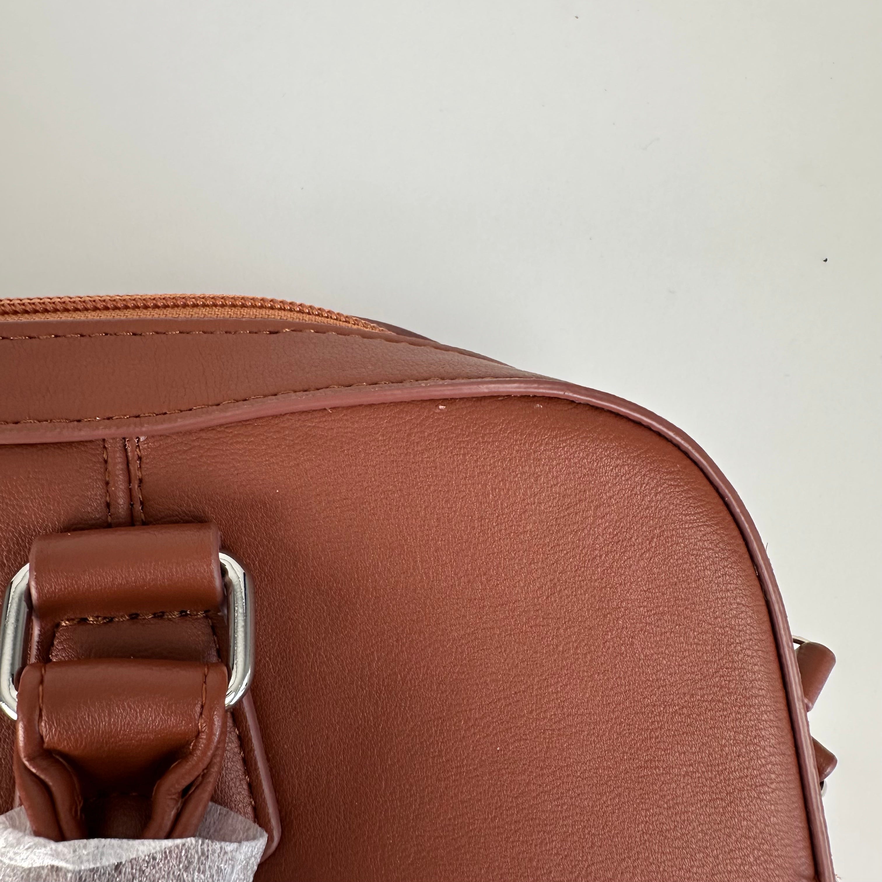 Berlin Compact – Tan | Factory Second