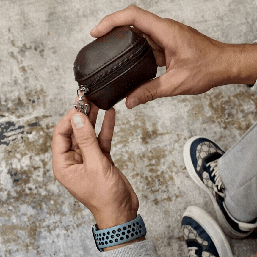 Memphis Earbud Case - Chocolate