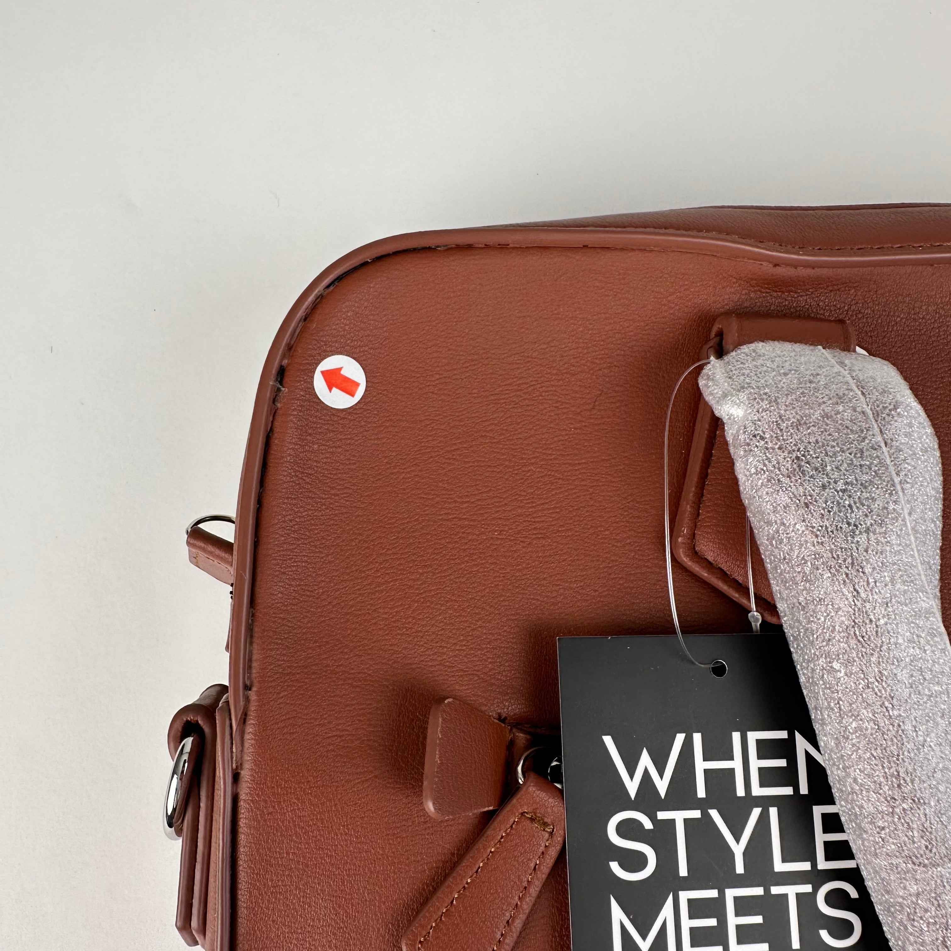 Berlin Compact – Tan | Factory Second