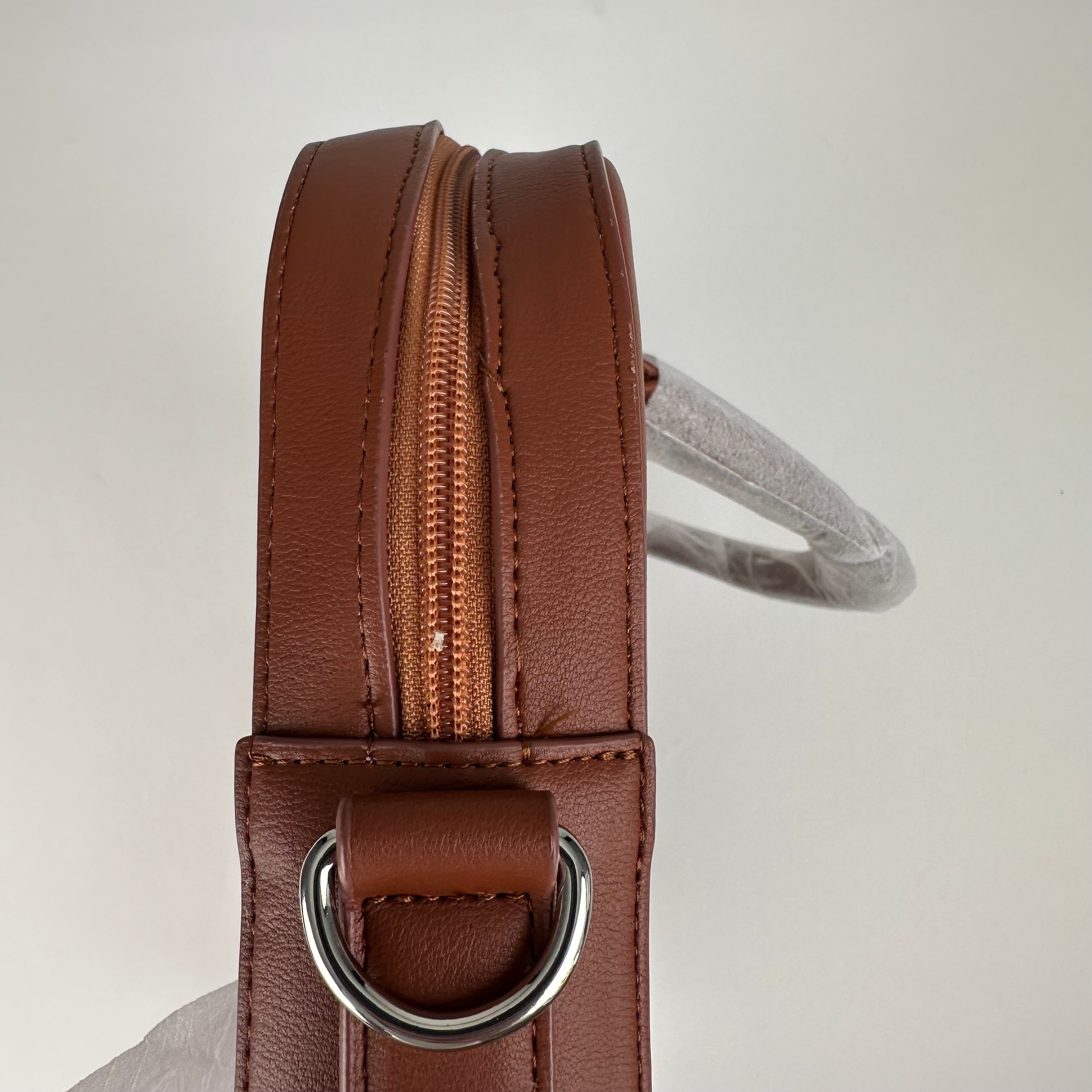 Berlin Compact – Tan | Factory Second
