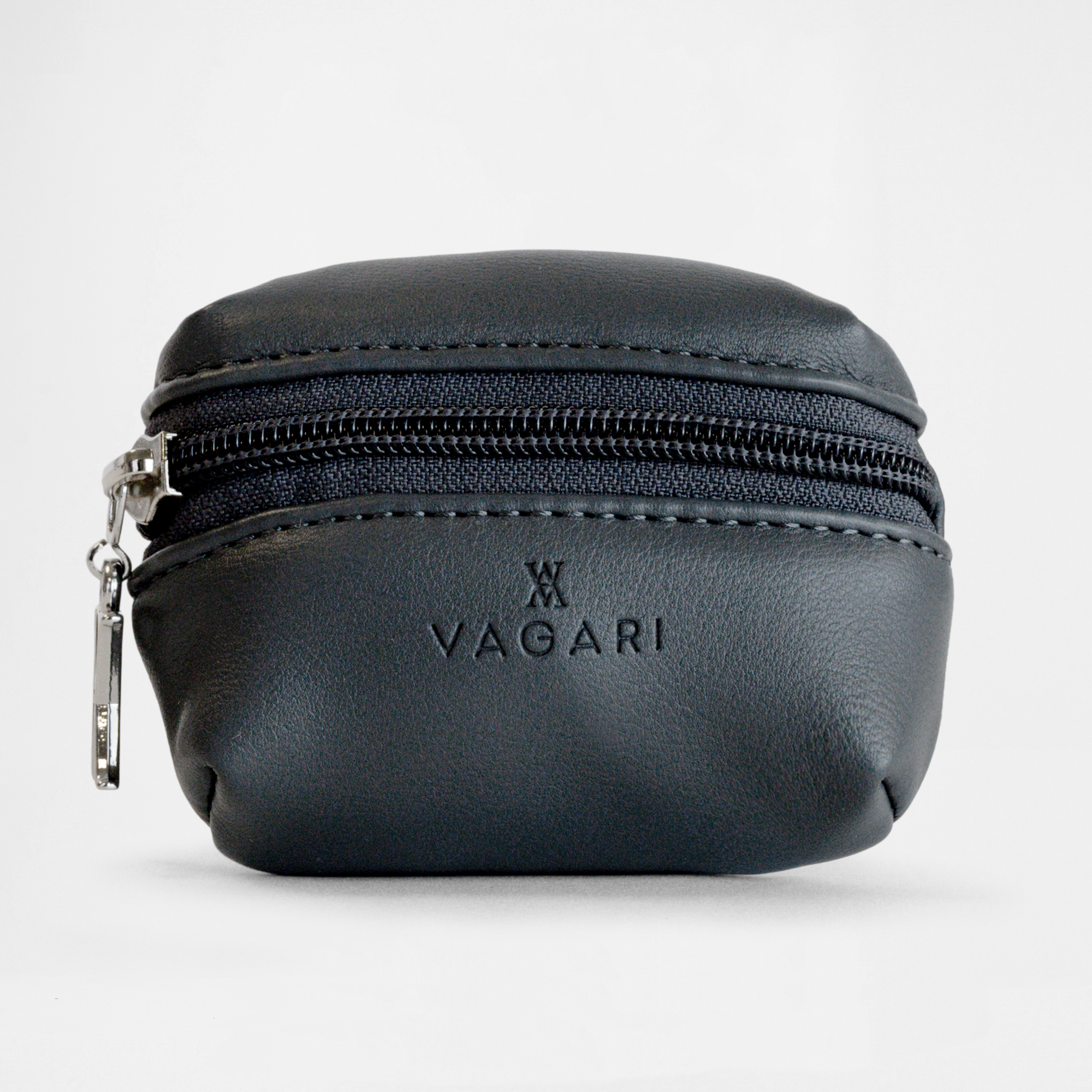 Front view of the Memphis Earbud Case in Graphite by Vagari